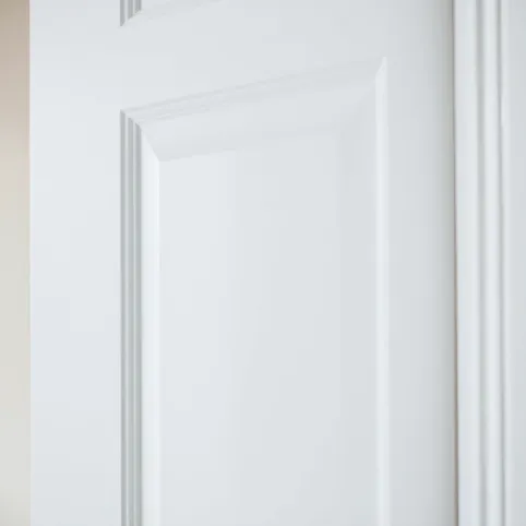 Malowanie drzwi wewnętrznych na biało jaka farba